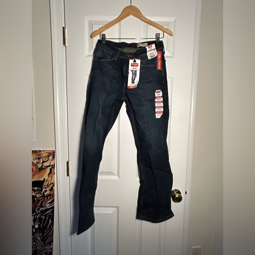 Dark blue Wrangler jeans